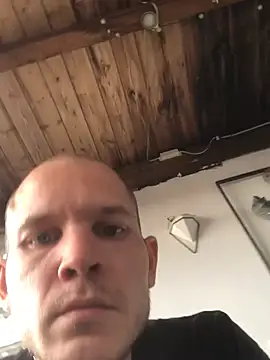 Spielzeugtwink online show from July 19, 4:33 pm