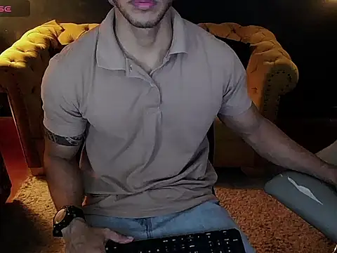 tayler luke online show from December 5, 1:14 am