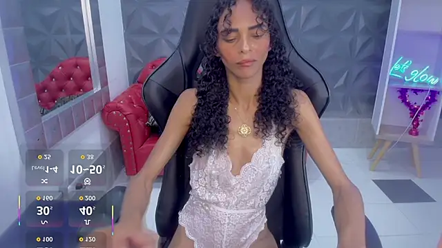 becky lynch 102 online show from January 11, 11:37 am