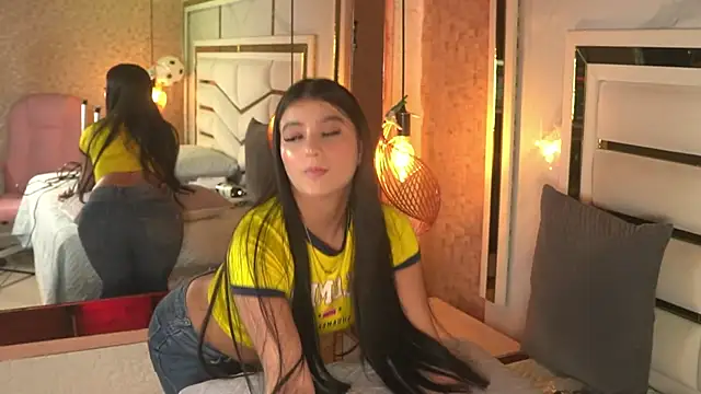 luciana agudelo online show from June 23, 7:23 pm