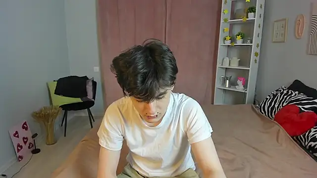 kevinhunter  online show from November 30, 9:13 am