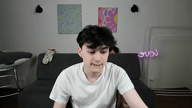 kevinhunter  online show from December 2, 3:40 pm