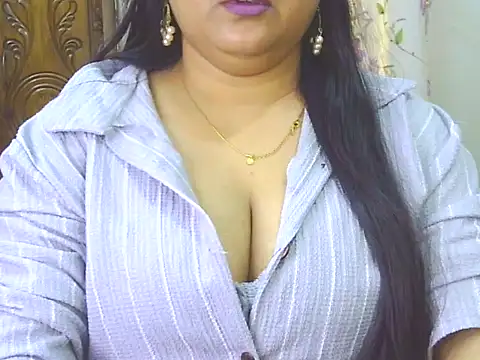 Natasha pihu online show from April 6, 11:00 am