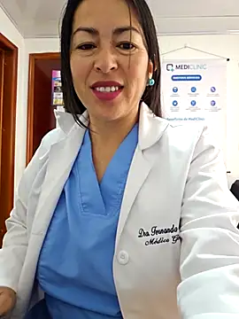 JustSamantha  online show from January 18, 1:48 pm