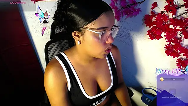 chleo rosse online show from June 16, 1:30 am