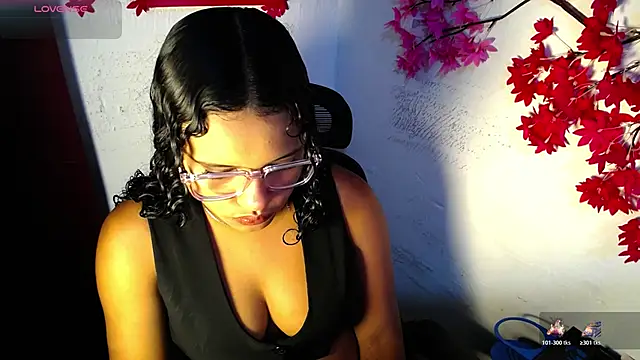 chleo rosse online show from July 1, 11:59 pm