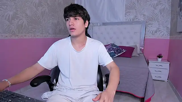 JakeSummer  online show from November 27, 1:13 pm