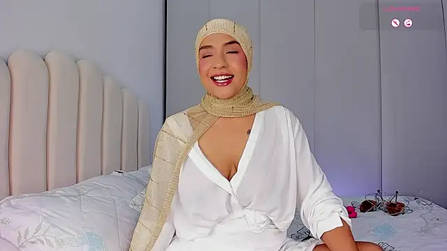 Amira-Zahra online show from March 24, 10:09 am