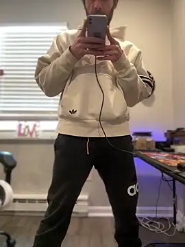 strippingmale1 online show from December 3, 5:33 pm