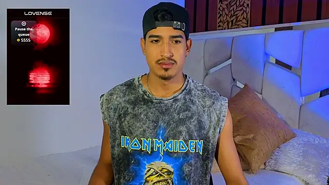 Snapshot of ken_blakerr chatting on November 21, 6:06 pm ken blakerr online show from November 21, 6:06 pm