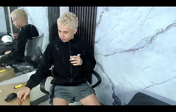 HollmanFronsh online show from November 27, 2:35 am