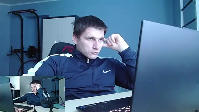 Poliglotjoe1 online show from February 8, 10:29 am