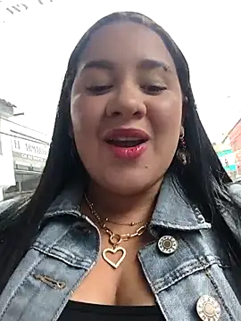 Kendra-daring online show from March 7, 7:11 pm