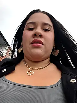 Kendra-daring online show from June 16, 6:10 pm