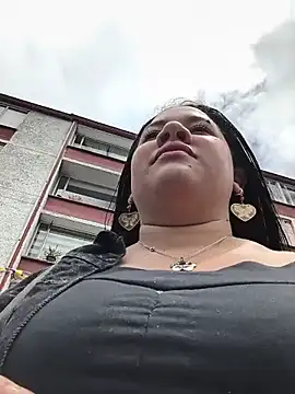 Kendra-daring online show from July 12, 5:15 pm
