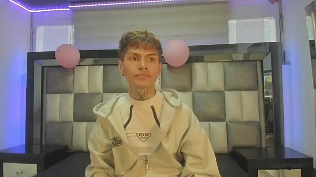 damian js online show from November 25, 8:09 pm