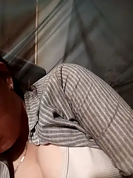 Jelly-squirt online show from May 2, 5:01 am