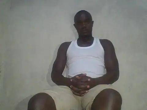 Snapshot of UsTwo_ chatting on December 14, 5:40 pm UsTwo online show from December 14, 5:40 pm