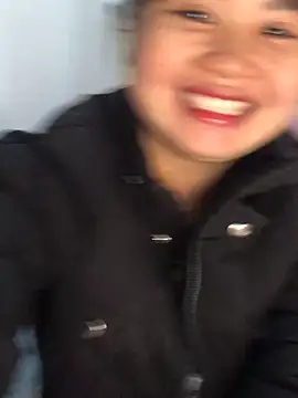 Snapshot of dovia-ba chatting on December 2, 1:00 am dovia-ba online show from December 2, 1:00 am