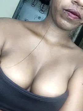 Simran 0011 online show from March 1, 3:47 pm