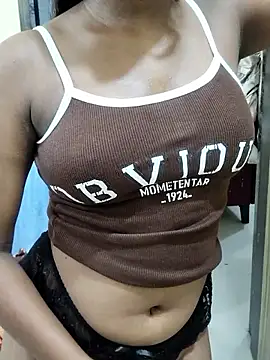 Simran 0011 online show from June 11, 6:28 pm