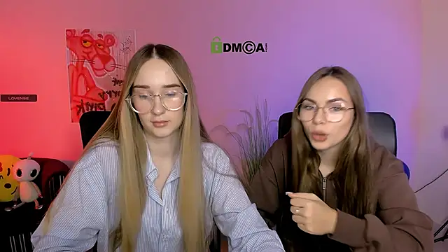 misa angel online show from December 4, 9:40 am