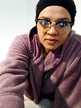 Cadence28 online show from November 23, 4:23 am