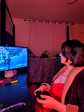 Snapshot of Kora_Kat chatting on April 15, 1:12 am Kora Kat online show from April 15, 1:12 am