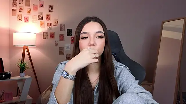 Vexorine online show from February 6, 7:28 pm