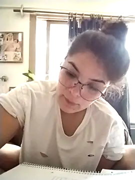 Snapshot of YouladyVidal chatting on November 24, 4:40 pm YouladyVidal online show from November 24, 4:40 pm