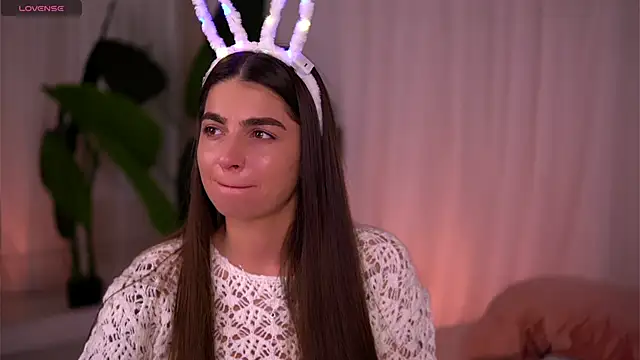 PureEllieX online show from February 5, 7:02 am