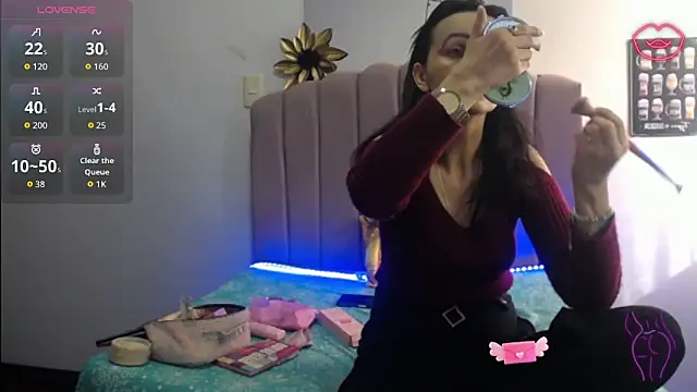 Juliana  lx online show from December 18, 1:17 pm