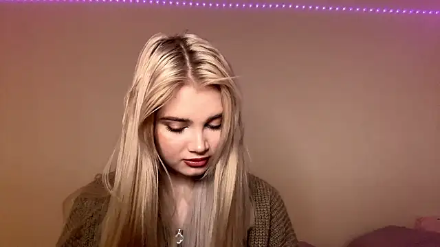 KarissaBoisse online show from November 26, 5:36 pm