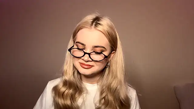 KarissaBoisse online show from November 28, 5:48 pm