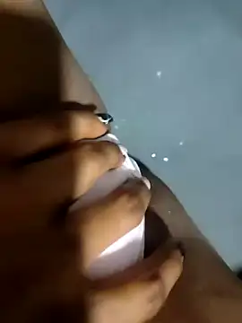 mamke256 online show from December 2, 8:48 pm