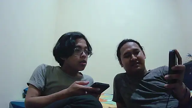 Snapshot of VERTSS2 chatting on November 24, 3:45 pm VERTSS2 online show from November 24, 3:45 pm