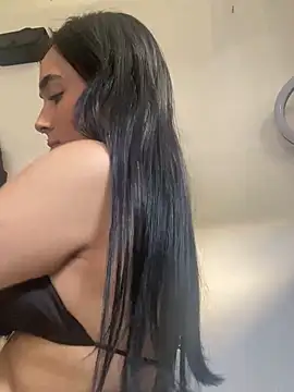 kittyMelvis online show from March 13, 8:15 pm