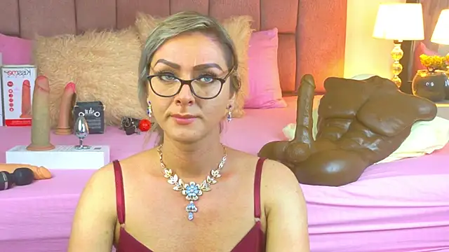 Lunitaa Diva online show from June 3, 7:41 pm