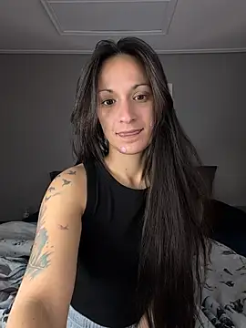 LexiLuxi online show from December 2, 8:59 pm