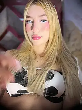 valeryfox   online show from February 13, 9:55 pm