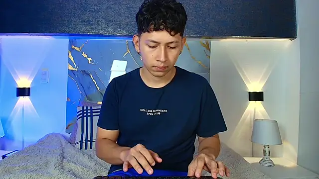 Snapshot of Abeel_Ordaz chatting on November 26, 7:37 pm Abeel Ordaz online show from November 26, 7:37 pm