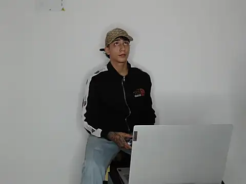 master Tripa online show from November 21, 9:13 pm