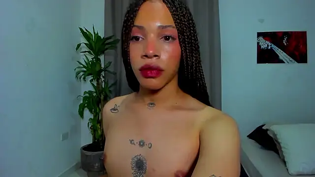 Snapshot of Catty_Noir chatting on February 10, 12:48 am Catty Noir online show from February 10, 12:48 am