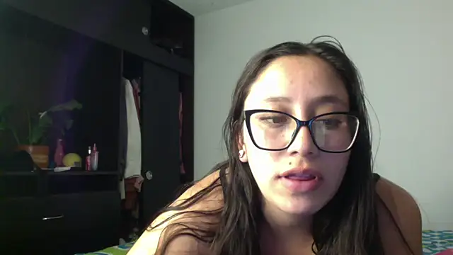 LyaRose online show from February 5, 4:39 am