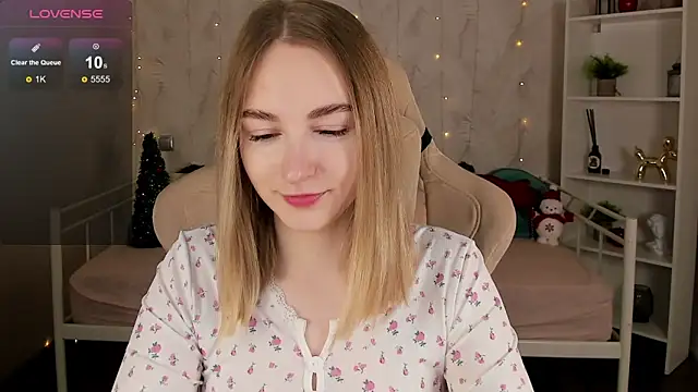 Shy Polly online show from December 16, 12:15 am