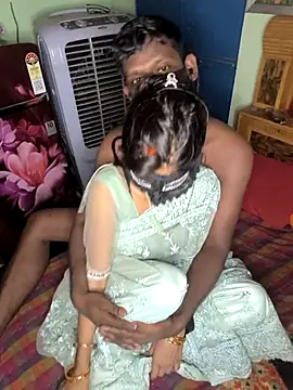 Laxmidevi000 online show from June 27, 7:46 am