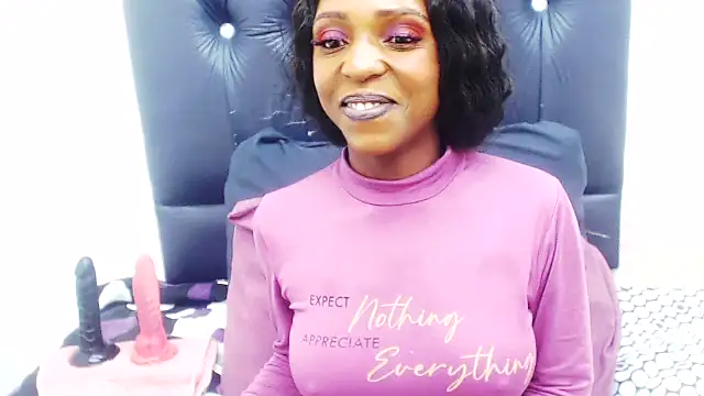 Snapshot of RarePearlz chatting on December 2, 7:09 pm RarePearlz online show from December 2, 7:09 pm