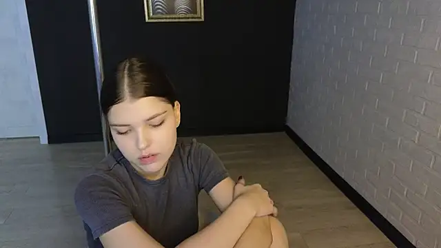 Sierra Maddison online show from November 25, 6:13 am