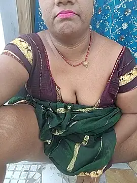 Desicouple1706 online show from December 19, 5:36 am