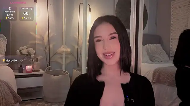 ShyColette online show from June 11, 8:40 pm